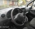 Белый Пежо Partner, объемом двигателя 1.6 л и пробегом 56 тыс. км за 12900 $, фото 4 на Automoto.ua