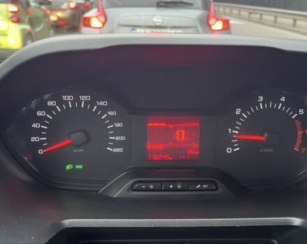 Белый Пежо Partner, объемом двигателя 1.6 л и пробегом 178 тыс. км за 13900 $, фото 17 на Automoto.ua