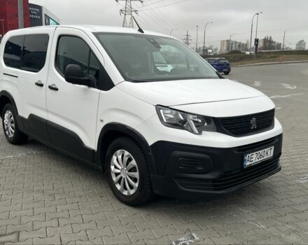Белый Пежо Partner, объемом двигателя 1.6 л и пробегом 178 тыс. км за 13900 $, фото 2 на Automoto.ua
