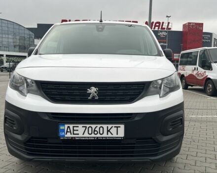Белый Пежо Partner, объемом двигателя 1.6 л и пробегом 178 тыс. км за 13900 $, фото 1 на Automoto.ua