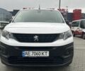 Белый Пежо Partner, объемом двигателя 1.6 л и пробегом 178 тыс. км за 13900 $, фото 1 на Automoto.ua