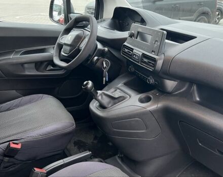 Белый Пежо Partner, объемом двигателя 1.6 л и пробегом 178 тыс. км за 13900 $, фото 14 на Automoto.ua