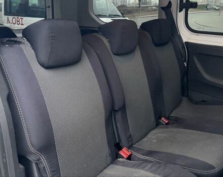 Белый Пежо Partner, объемом двигателя 1.6 л и пробегом 178 тыс. км за 13900 $, фото 15 на Automoto.ua