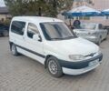 Білий Пежо Partner, об'ємом двигуна 1.4 л та пробігом 286 тис. км за 3700 $, фото 4 на Automoto.ua