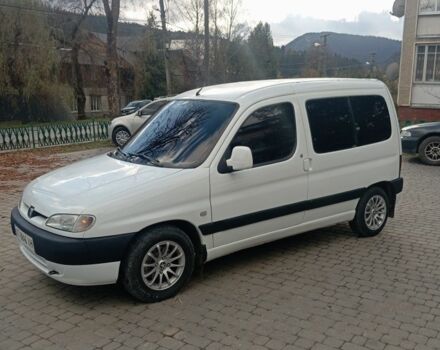 Білий Пежо Partner, об'ємом двигуна 1.4 л та пробігом 286 тис. км за 3700 $, фото 1 на Automoto.ua