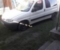 Белый Пежо Partner, объемом двигателя 1.9 л и пробегом 320 тыс. км за 1500 $, фото 1 на Automoto.ua