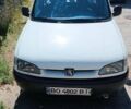 Белый Пежо Partner, объемом двигателя 1.9 л и пробегом 200 тыс. км за 2700 $, фото 1 на Automoto.ua