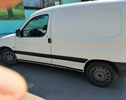 Білий Пежо Partner, об'ємом двигуна 1.9 л та пробігом 300 тис. км за 3100 $, фото 3 на Automoto.ua