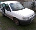 Белый Пежо Partner, объемом двигателя 2 л и пробегом 207 тыс. км за 2500 $, фото 1 на Automoto.ua