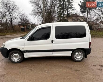 Белый Пежо Partner, объемом двигателя 1.87 л и пробегом 309 тыс. км за 3200 $, фото 1 на Automoto.ua