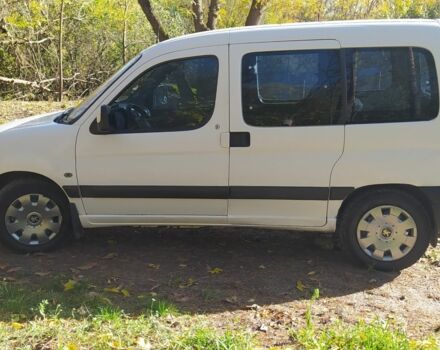 Белый Пежо Partner, объемом двигателя 1.6 л и пробегом 263 тыс. км за 4000 $, фото 6 на Automoto.ua