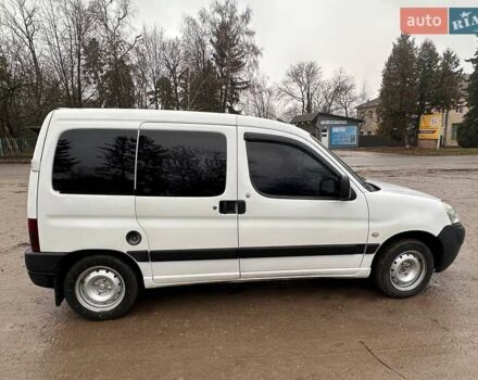 Белый Пежо Partner, объемом двигателя 1.87 л и пробегом 309 тыс. км за 3200 $, фото 3 на Automoto.ua