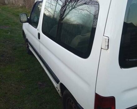 Белый Пежо Partner, объемом двигателя 1.87 л и пробегом 370 тыс. км за 3000 $, фото 2 на Automoto.ua