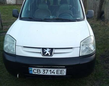 Белый Пежо Partner, объемом двигателя 1.87 л и пробегом 370 тыс. км за 3000 $, фото 1 на Automoto.ua