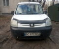 Белый Пежо Partner, объемом двигателя 2 л и пробегом 280 тыс. км за 3100 $, фото 1 на Automoto.ua