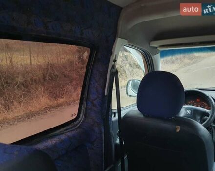 Белый Пежо Partner, объемом двигателя 1.4 л и пробегом 235 тыс. км за 1700 $, фото 25 на Automoto.ua
