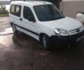 Білий Пежо Partner, об'ємом двигуна 2 л та пробігом 284 тис. км за 3400 $, фото 1 на Automoto.ua