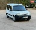 Белый Пежо Partner, объемом двигателя 1.9 л и пробегом 252 тыс. км за 3800 $, фото 1 на Automoto.ua