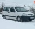 Білий Пежо Partner, об'ємом двигуна 1.9 л та пробігом 301 тис. км за 2950 $, фото 2 на Automoto.ua