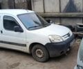 Білий Пежо Partner, об'ємом двигуна 2 л та пробігом 256 тис. км за 2900 $, фото 1 на Automoto.ua