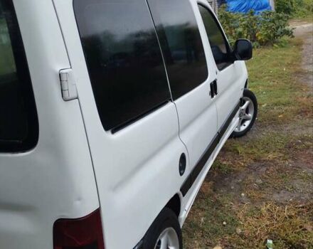 Білий Пежо Partner, об'ємом двигуна 1.36 л та пробігом 399 тис. км за 3300 $, фото 3 на Automoto.ua