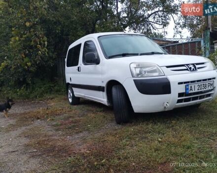 Білий Пежо Partner, об'ємом двигуна 1.36 л та пробігом 399 тис. км за 3300 $, фото 15 на Automoto.ua