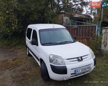 Білий Пежо Partner, об'ємом двигуна 1.36 л та пробігом 399 тис. км за 3300 $, фото 17 на Automoto.ua