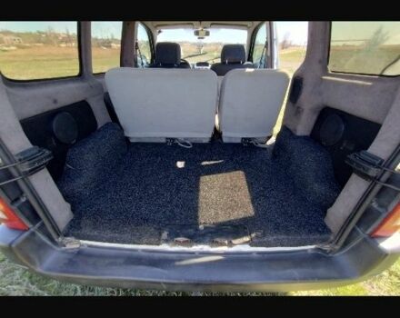 Белый Пежо Partner, объемом двигателя 1.9 л и пробегом 427 тыс. км за 3800 $, фото 9 на Automoto.ua