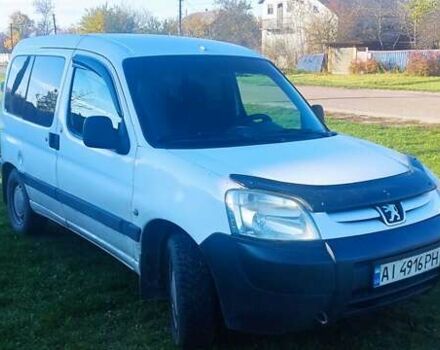 Белый Пежо Partner, объемом двигателя 1.87 л и пробегом 450 тыс. км за 3600 $, фото 1 на Automoto.ua