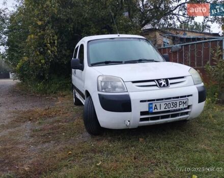 Білий Пежо Partner, об'ємом двигуна 1.36 л та пробігом 399 тис. км за 3300 $, фото 14 на Automoto.ua
