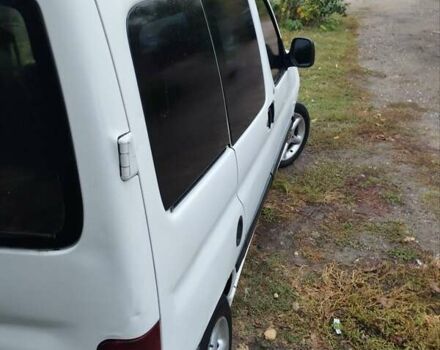 Білий Пежо Partner, об'ємом двигуна 1.36 л та пробігом 399 тис. км за 3300 $, фото 1 на Automoto.ua