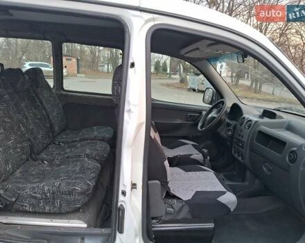 Белый Пежо Partner, объемом двигателя 1.6 л и пробегом 308 тыс. км за 3600 $, фото 12 на Automoto.ua