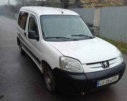 Белый Пежо Partner, объемом двигателя 1.6 л и пробегом 300 тыс. км за 3200 $, фото 1 на Automoto.ua