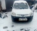 Білий Пежо Partner, об'ємом двигуна 0 л та пробігом 420 тис. км за 3800 $, фото 1 на Automoto.ua