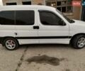 Белый Пежо Partner, объемом двигателя 1.56 л и пробегом 300 тыс. км за 4800 $, фото 1 на Automoto.ua