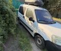 Белый Пежо Partner, объемом двигателя 1.9 л и пробегом 360 тыс. км за 2500 $, фото 1 на Automoto.ua