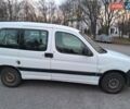 Белый Пежо Partner, объемом двигателя 1.6 л и пробегом 308 тыс. км за 3600 $, фото 9 на Automoto.ua