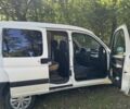 Белый Пежо Partner, объемом двигателя 1.6 л и пробегом 250 тыс. км за 2200 $, фото 1 на Automoto.ua