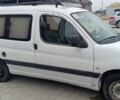 Білий Пежо Partner, об'ємом двигуна 1.9 л та пробігом 412 тис. км за 2735 $, фото 1 на Automoto.ua