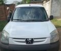 Белый Пежо Partner, объемом двигателя 1.9 л и пробегом 260 тыс. км за 3000 $, фото 1 на Automoto.ua