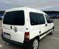 Белый Пежо Partner, объемом двигателя 0 л и пробегом 341 тыс. км за 3699 $, фото 4 на Automoto.ua