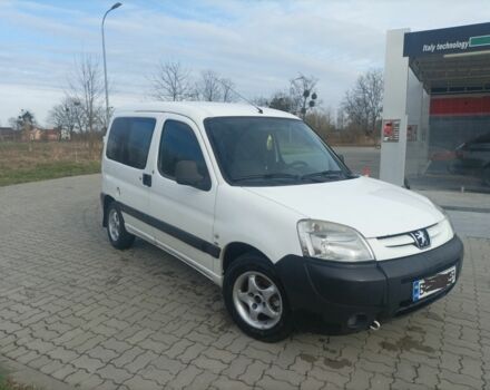 Білий Пежо Partner, об'ємом двигуна 1.6 л та пробігом 400 тис. км за 3499 $, фото 3 на Automoto.ua