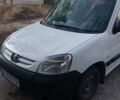 Белый Пежо Partner, объемом двигателя 1.56 л и пробегом 271 тыс. км за 3200 $, фото 1 на Automoto.ua