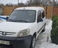 Белый Пежо Partner, объемом двигателя 1.56 л и пробегом 360 тыс. км за 3100 $, фото 1 на Automoto.ua
