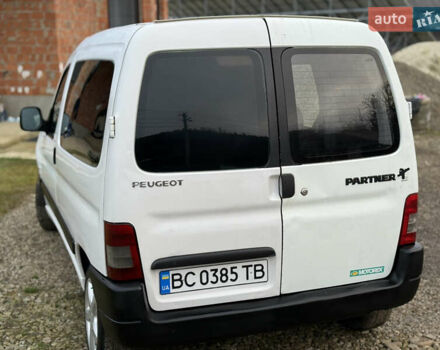 Білий Пежо Partner, об'ємом двигуна 1.6 л та пробігом 442 тис. км за 4750 $, фото 7 на Automoto.ua