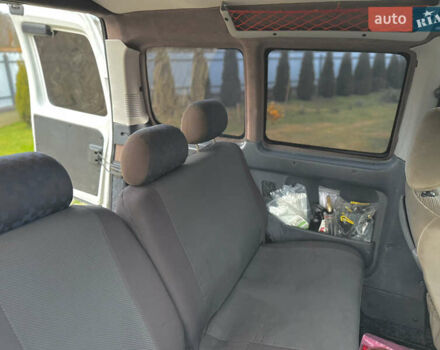 Білий Пежо Partner, об'ємом двигуна 1.6 л та пробігом 442 тис. км за 4750 $, фото 21 на Automoto.ua