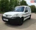 Белый Пежо Partner, объемом двигателя 1.56 л и пробегом 270 тыс. км за 3000 $, фото 1 на Automoto.ua
