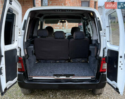 Білий Пежо Partner, об'ємом двигуна 1.6 л та пробігом 442 тис. км за 4750 $, фото 15 на Automoto.ua