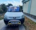 Білий Пежо Partner, об'ємом двигуна 1.4 л та пробігом 210 тис. км за 3500 $, фото 1 на Automoto.ua