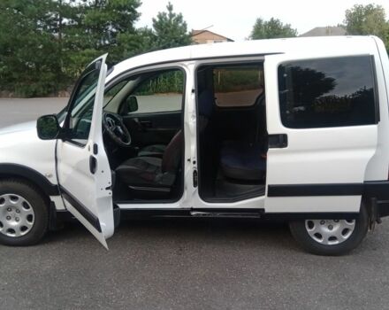 Белый Пежо Partner, объемом двигателя 1.4 л и пробегом 245 тыс. км за 4300 $, фото 9 на Automoto.ua